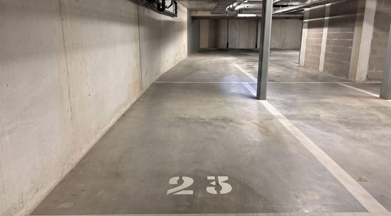 Autostaanplaats te koop in PUURS