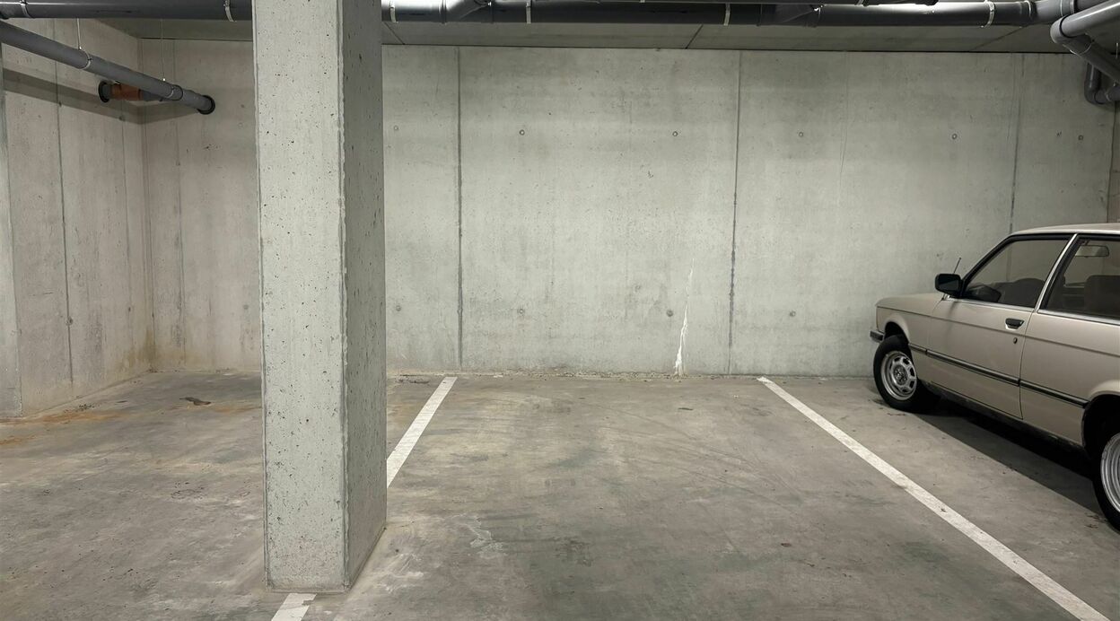 Autostaanplaats te koop in PUURS