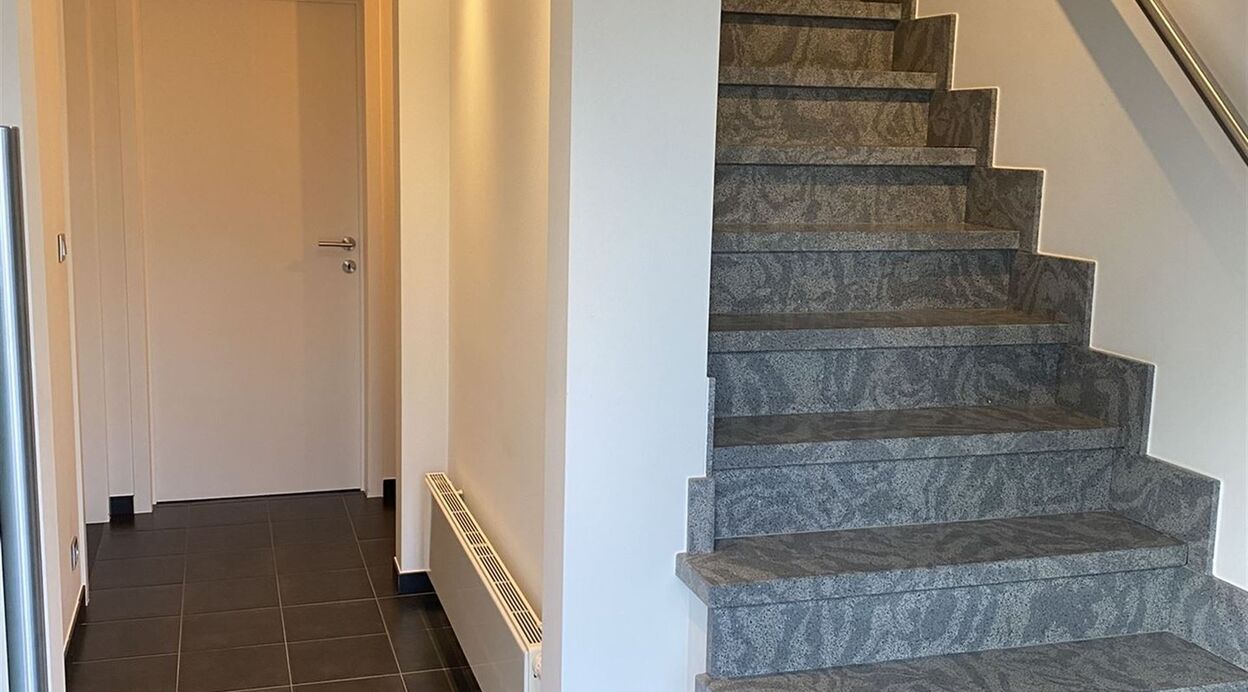 Bel-etage te huur in HINGENE