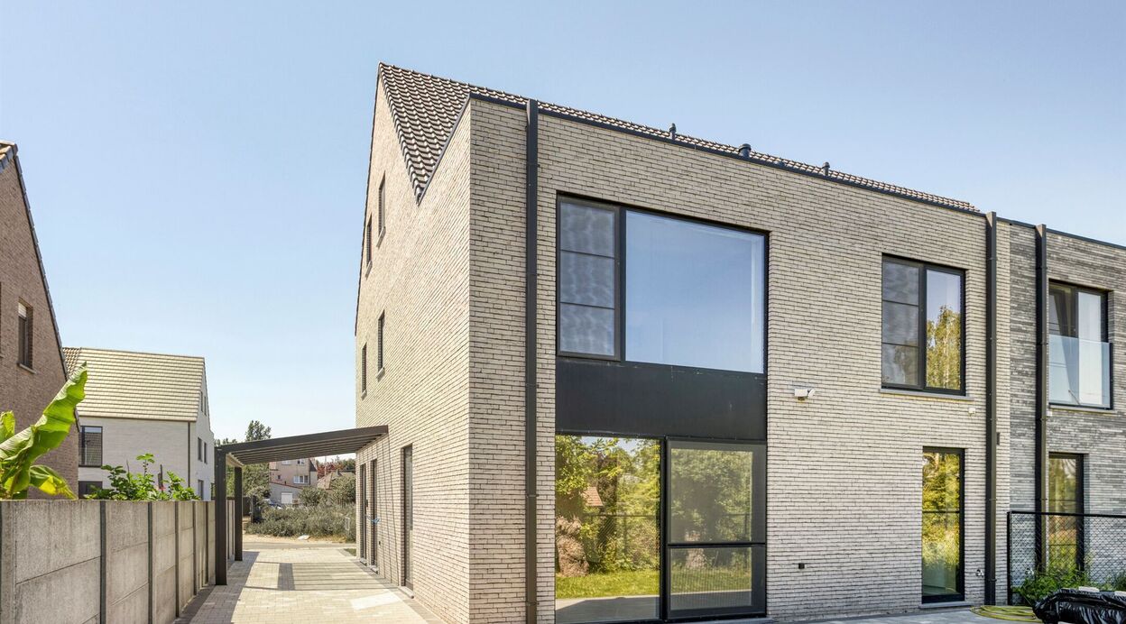 Half Open Bebouwing te koop in BLAASVELD