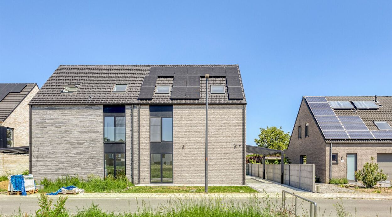Half Open Bebouwing te koop in BLAASVELD