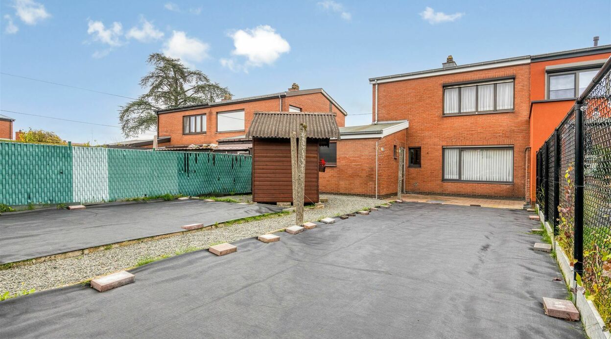 Half Open Bebouwing te koop in BUGGENHOUT