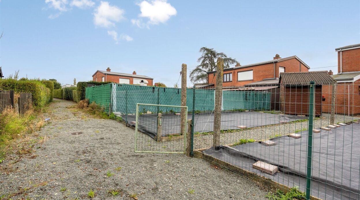 Half Open Bebouwing te koop in BUGGENHOUT