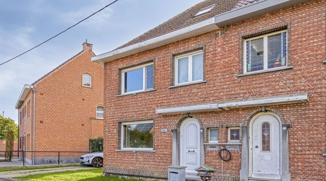 Half Open Bebouwing te koop in OPPUURS