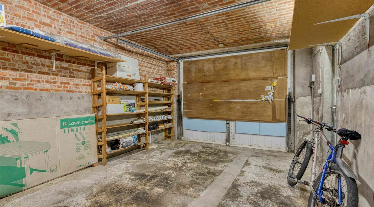 Half Open Bebouwing te koop in OPPUURS
