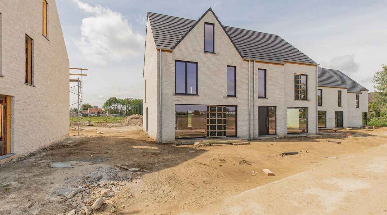Half Open Bebouwing te koop in SINT-AMANDS