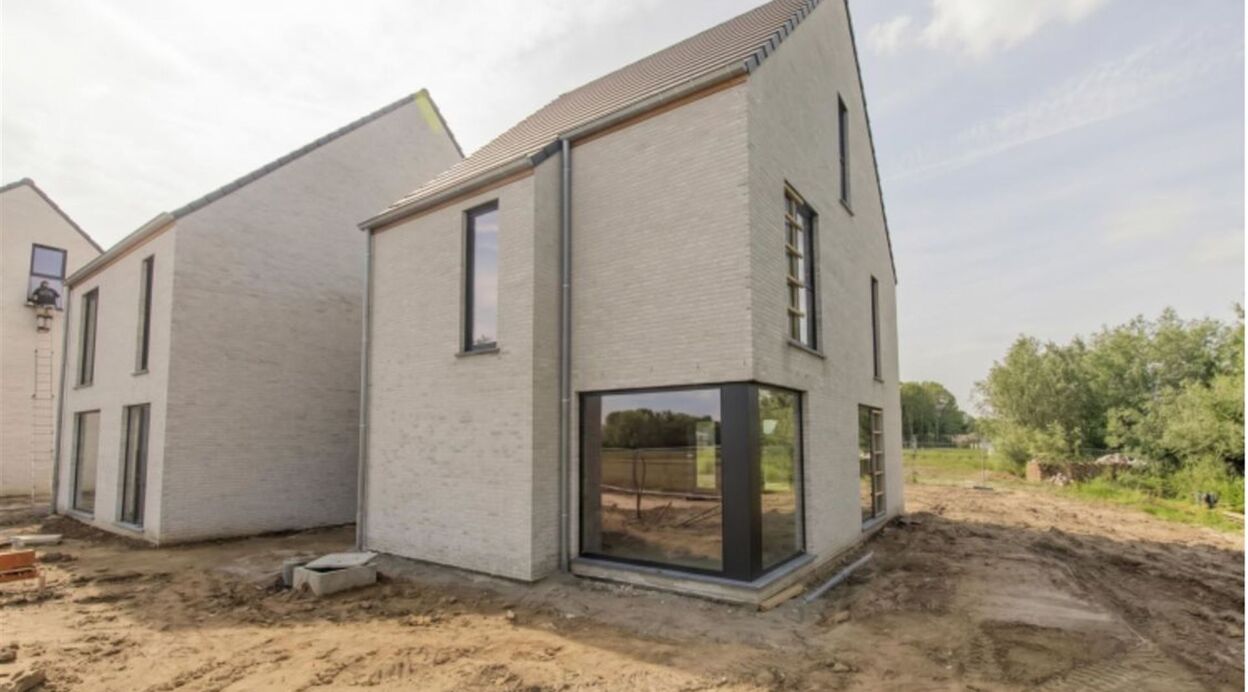 Half Open Bebouwing te koop in SINT-AMANDS