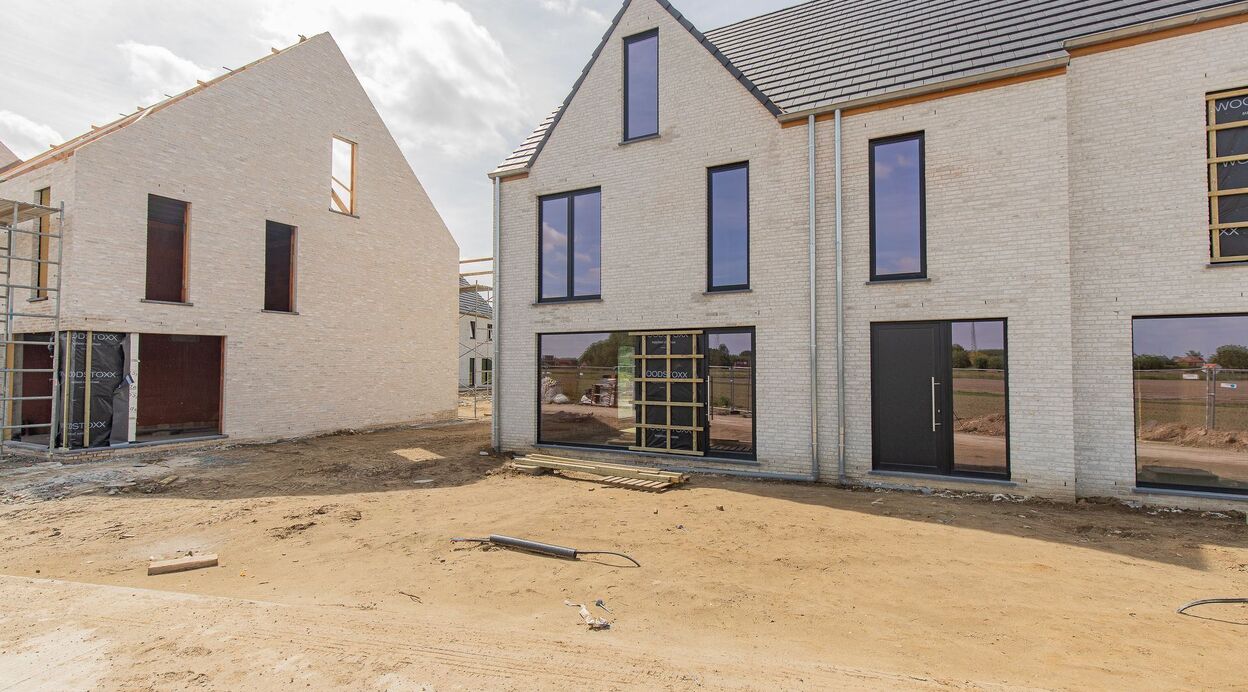 Half Open Bebouwing te koop in SINT-AMANDS