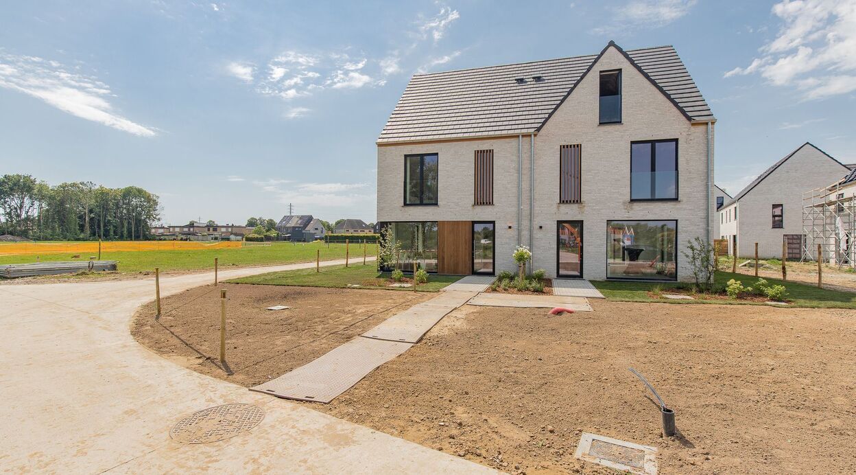 Half Open Bebouwing te koop in SINT-AMANDS