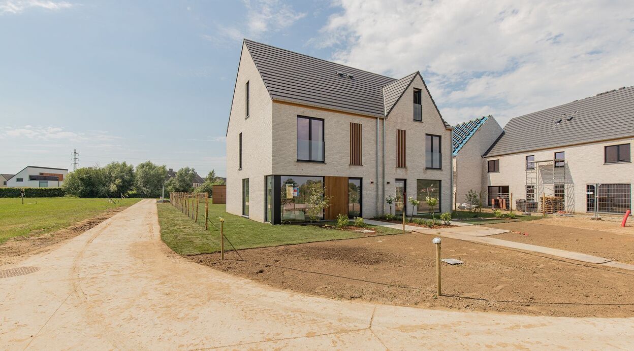 Half Open Bebouwing te koop in SINT-AMANDS