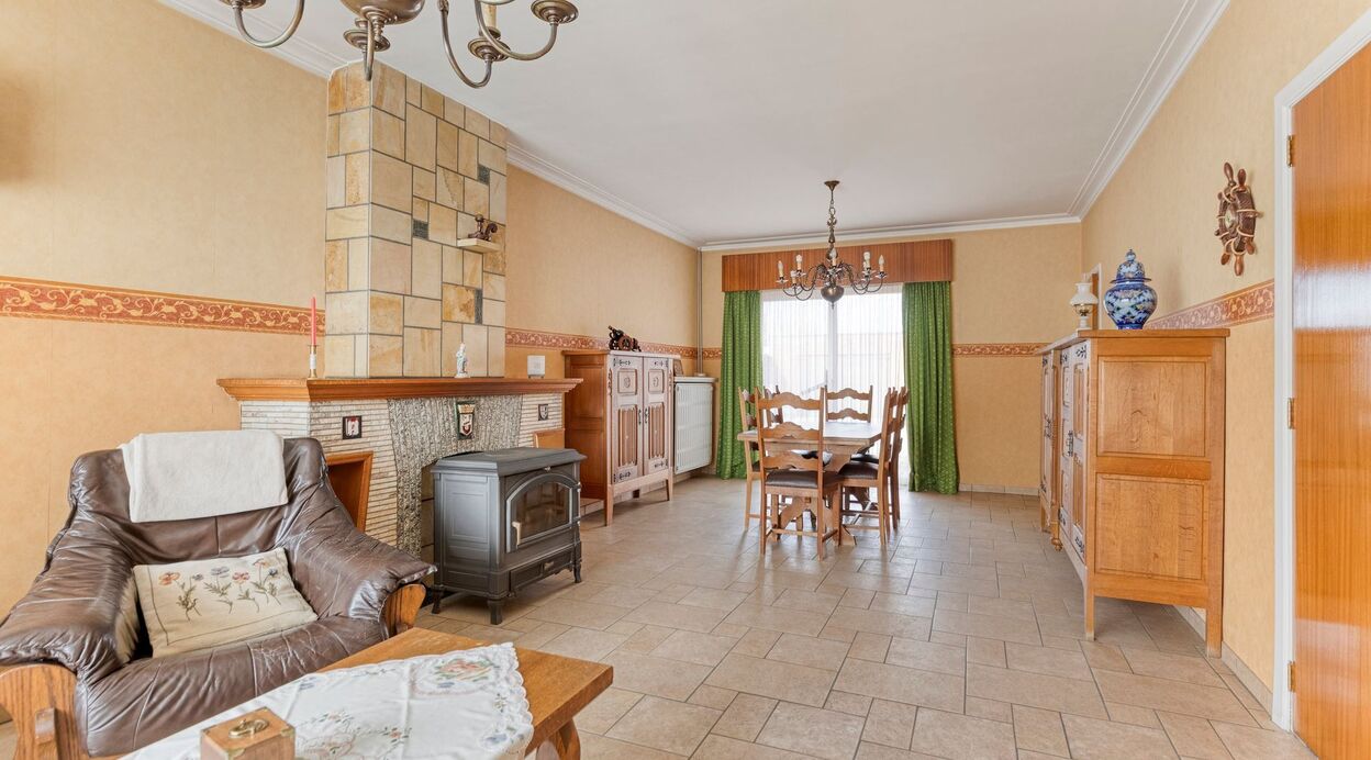 Half Open Bebouwing te koop in WILLEBROEK