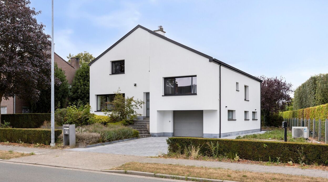 Villa te koop in LIEZELE