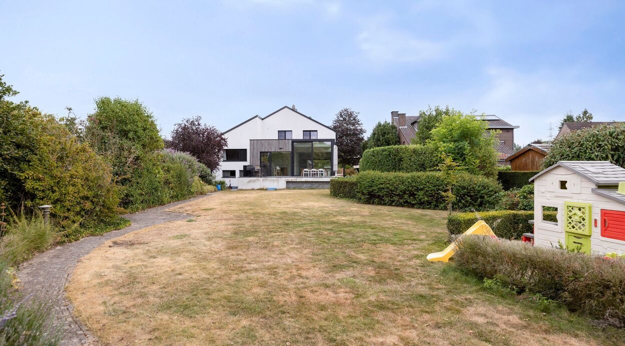Villa te koop in LIEZELE