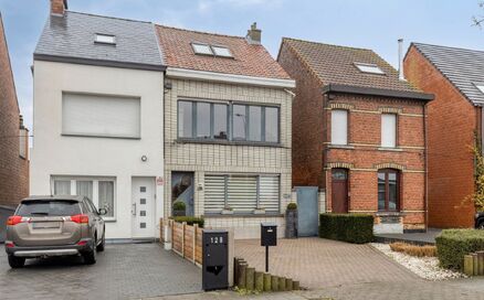 Half Open Bebouwing te koop in PUURS