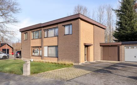 Half Open Bebouwing te koop in PUURS